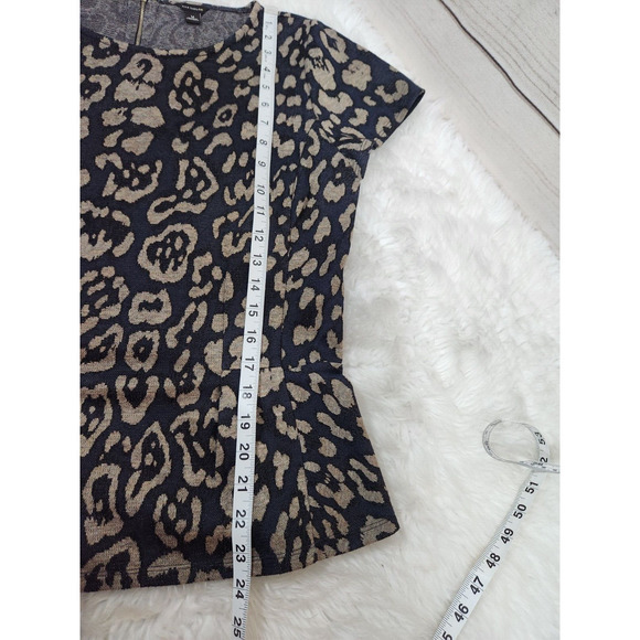 Ann Taylor Womens Multicolor Short Sleeve Leopard Print Peplum Blouse Size M - Picture 6 of 6